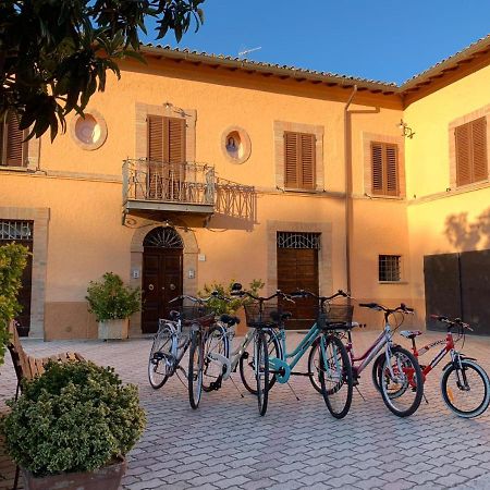B&B Il Casale Foligno Buitenkant foto